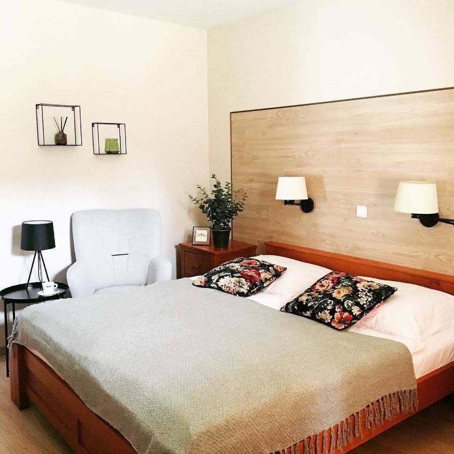 Hotel Pošta Sobotka Buitenkant foto