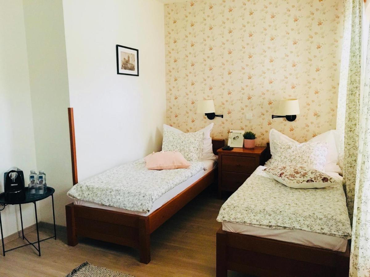 Hotel Pošta Sobotka Buitenkant foto
