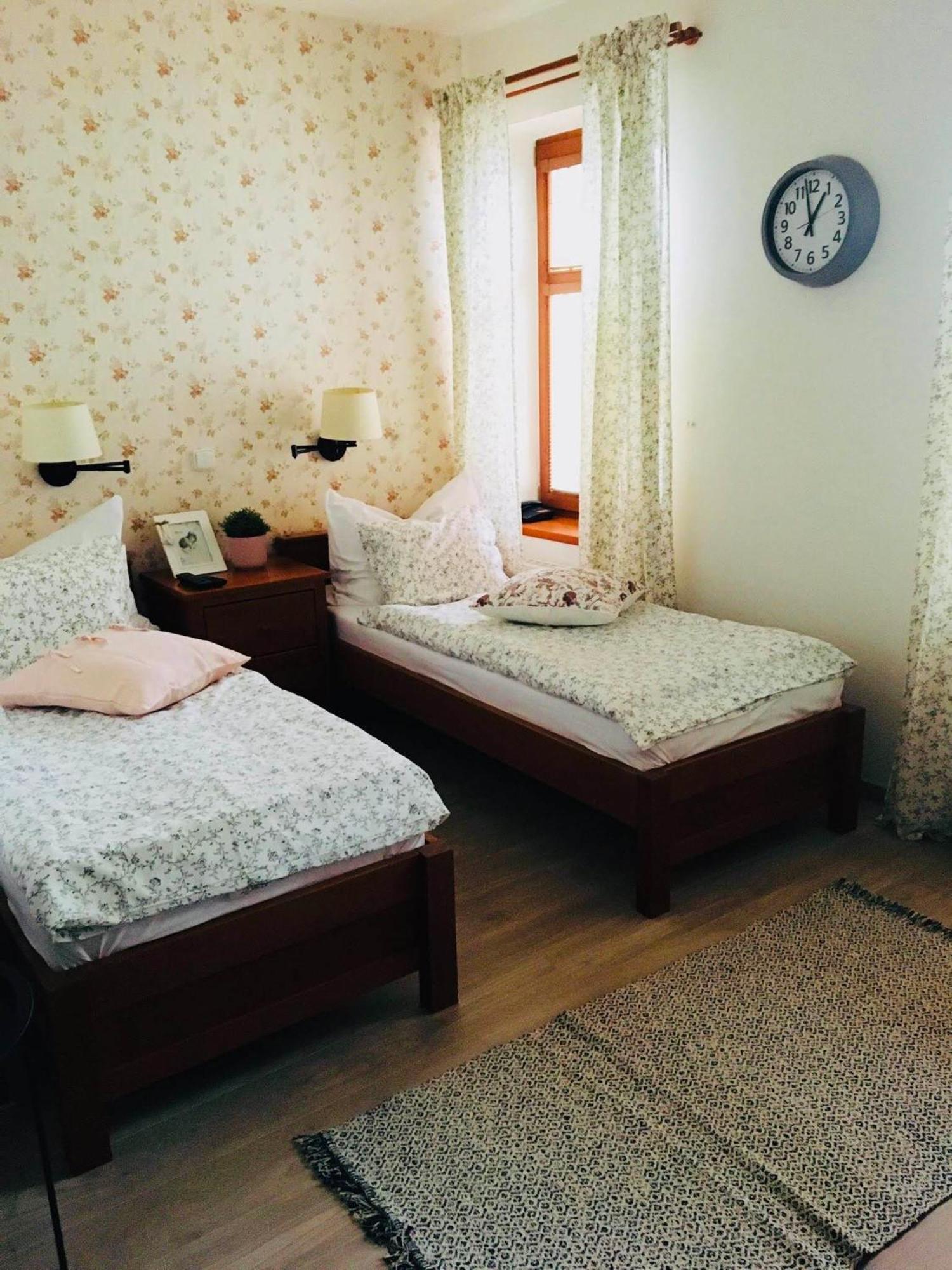 Hotel Pošta Sobotka Buitenkant foto