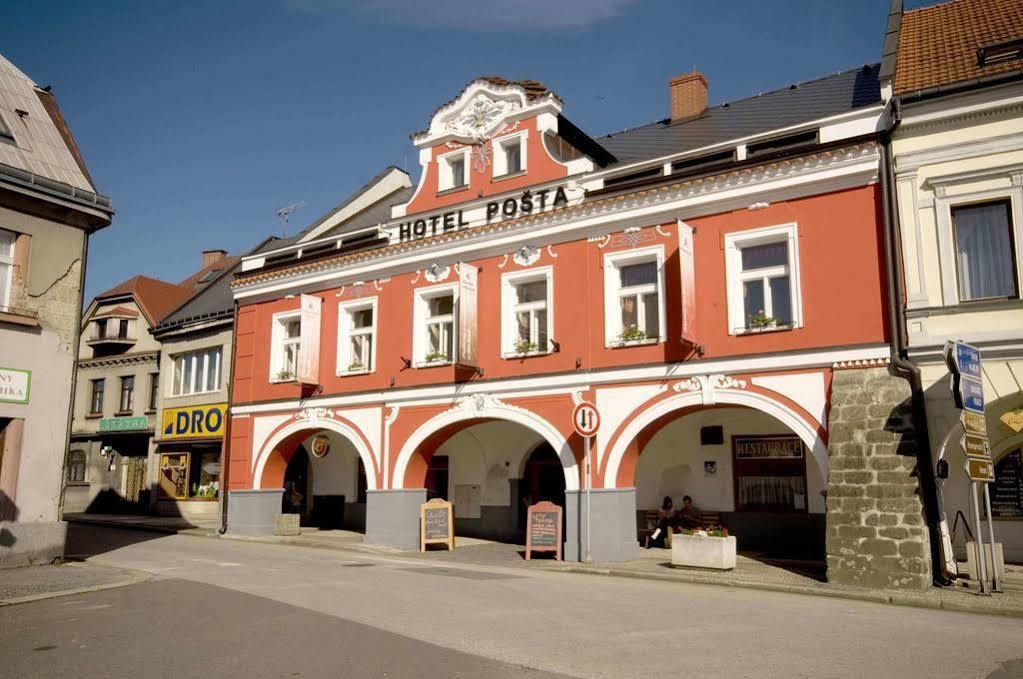 Hotel Pošta Sobotka Buitenkant foto