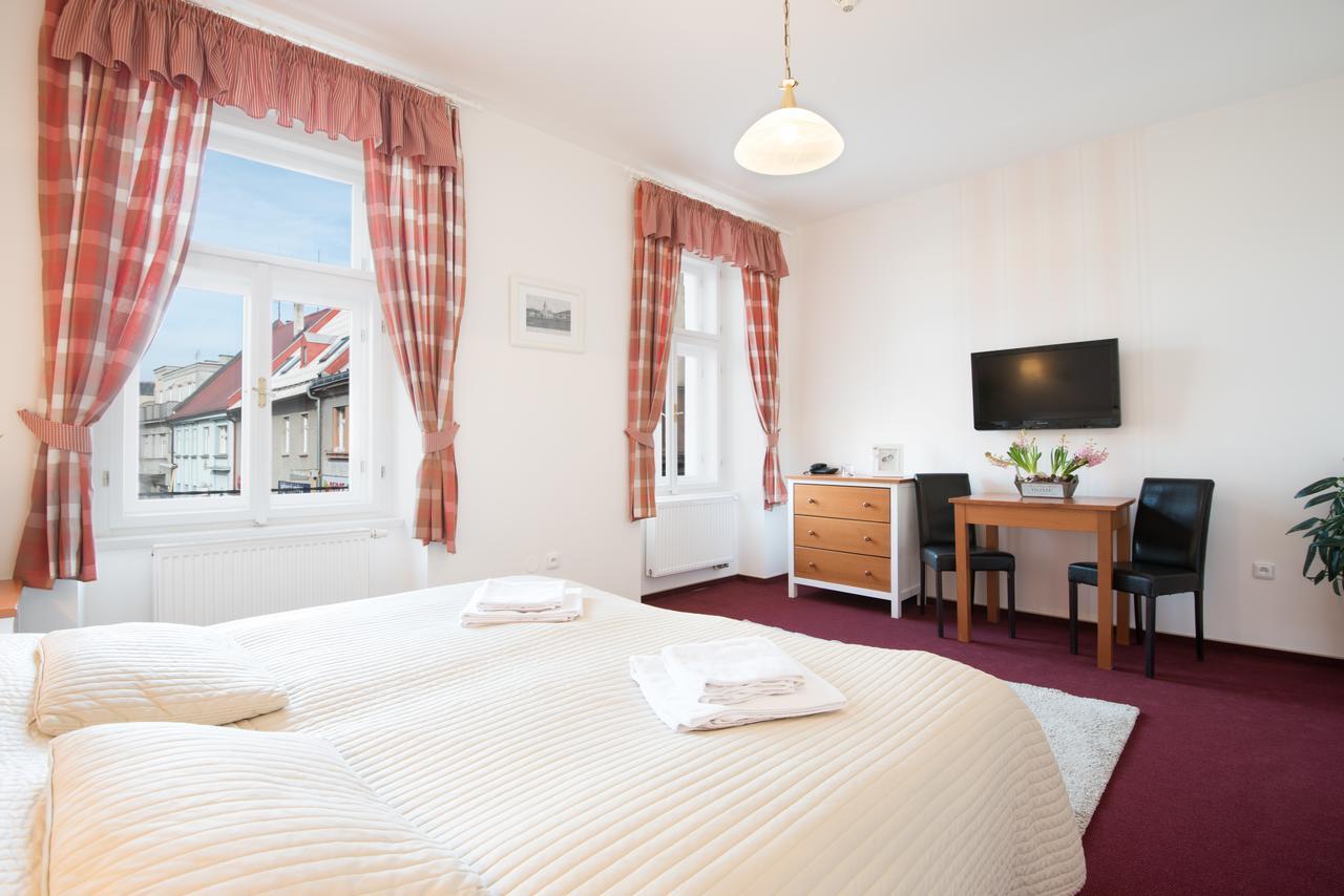 Hotel Pošta Sobotka Buitenkant foto