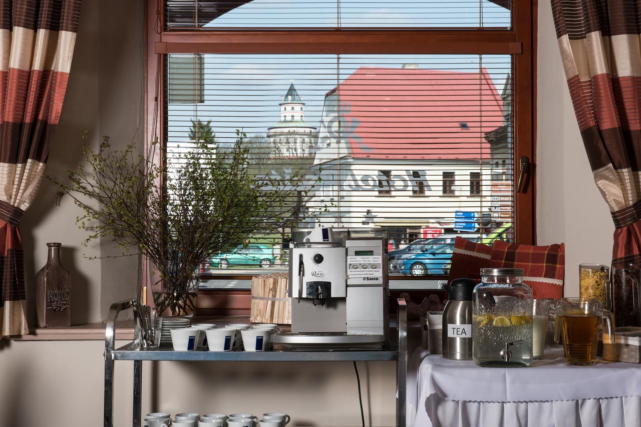 Hotel Pošta Sobotka Buitenkant foto