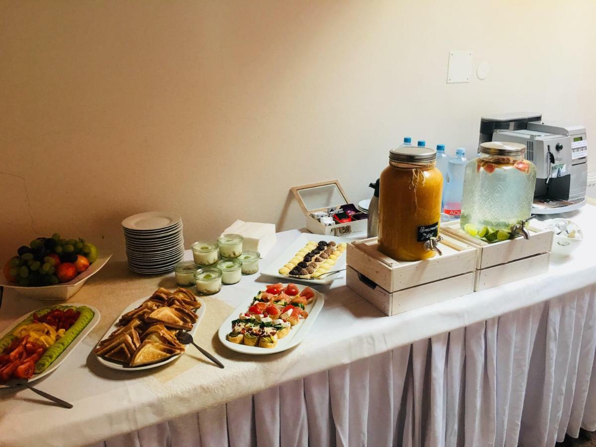 Hotel Pošta Sobotka Buitenkant foto